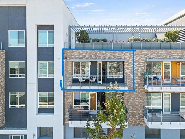 382 Llano De Los Robles Avenue # 7, San Jose