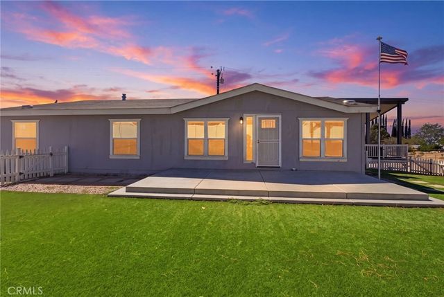 9584 Avenida Miravilla, Cherry Valley