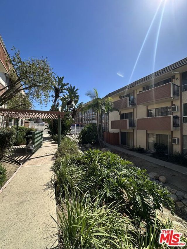 5585 E Pacific Coast Highway # 251, Long Beach