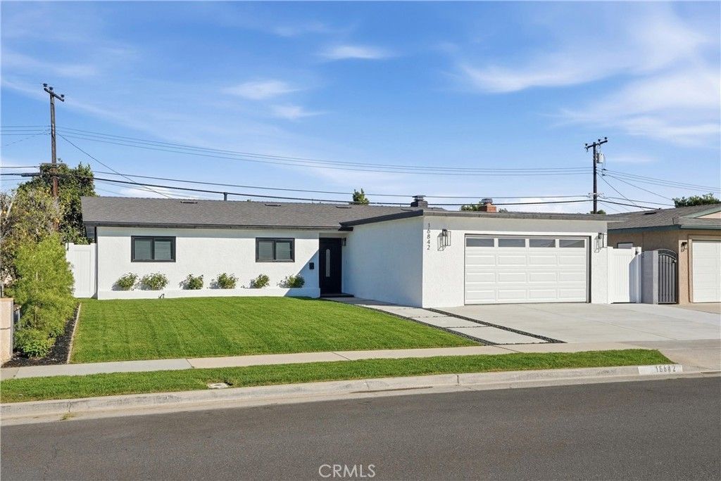 16842 Ross, Huntington Beach