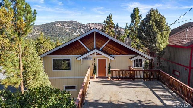 205 E Starr Drive, Big Bear City
