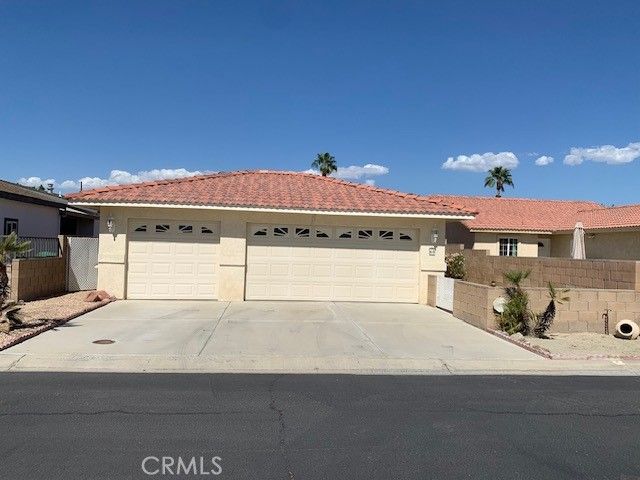 81641 Avenue 48 # 60, Indio