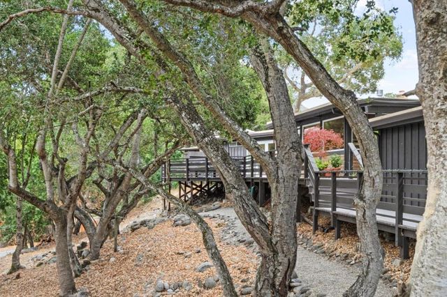 76 Upper Circle, Carmel Valley