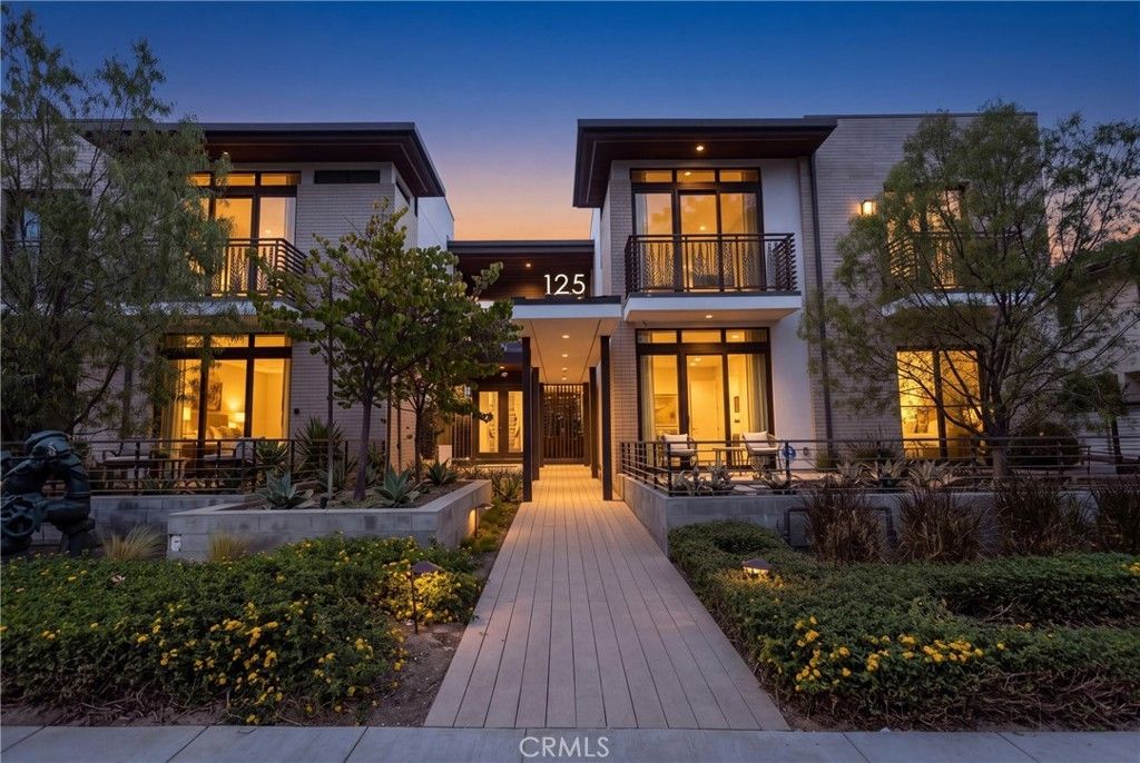 125 Hurlbut Street # 202, Pasadena