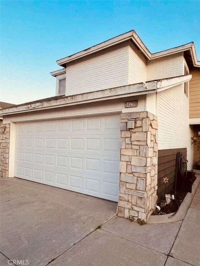 14239 Long View Drive, Fontana