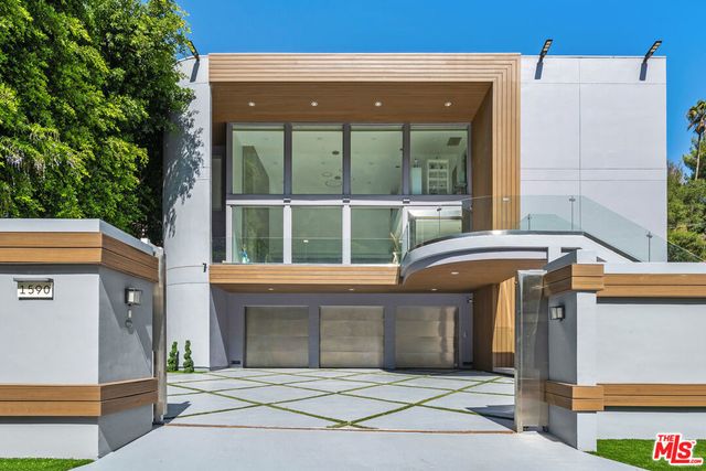 1590 Benedict Canyon Drive, Beverly Hills