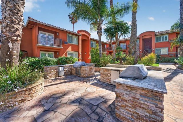 1845 Palm View Place # 211, Santa Clara