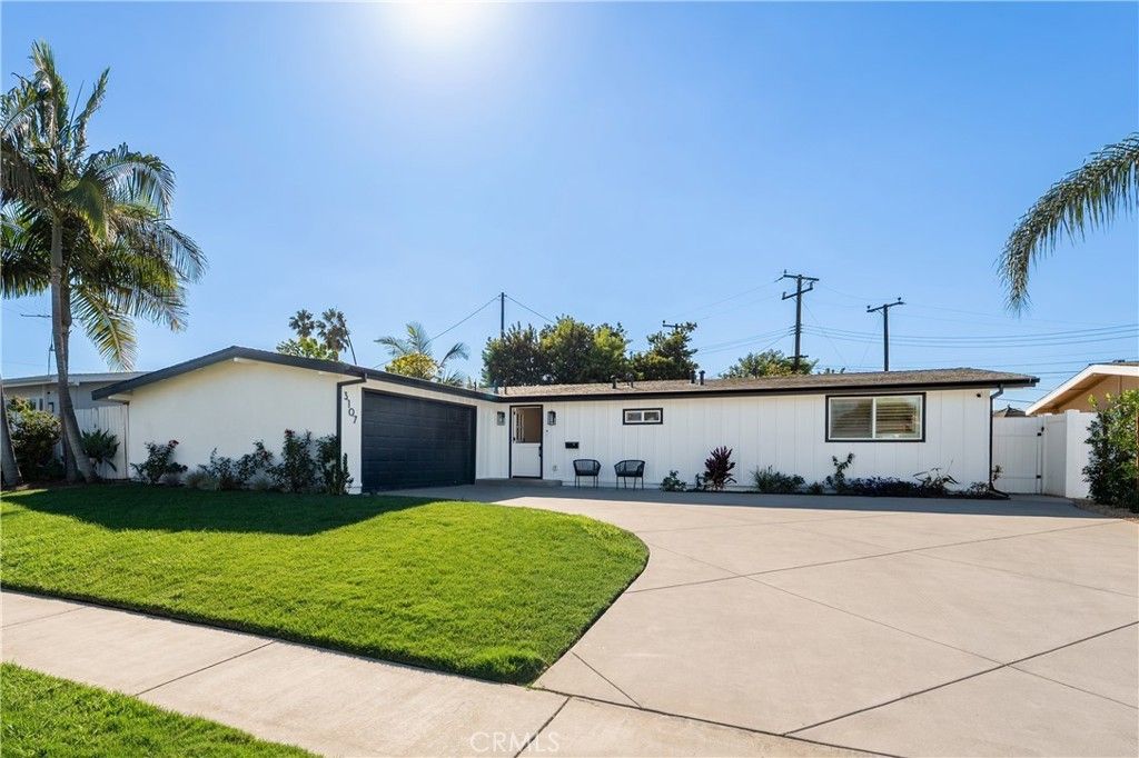 3107 Gibraltar, Costa Mesa