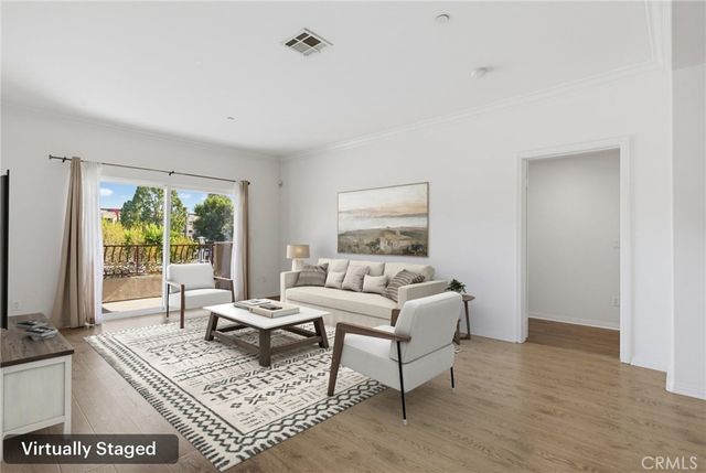 9610 Zelzah Avenue # 203, Los Angeles