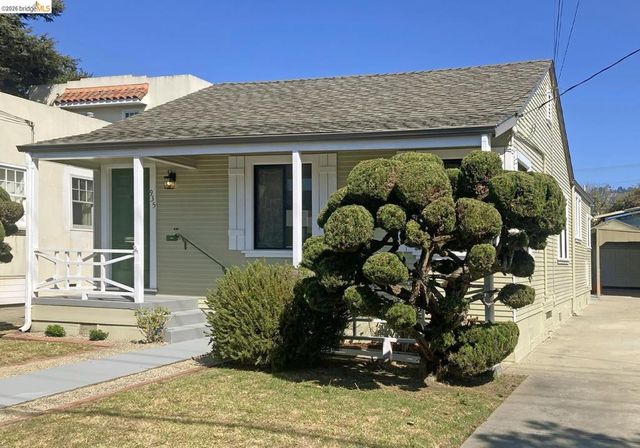 935 Key Route Blvd, Albany