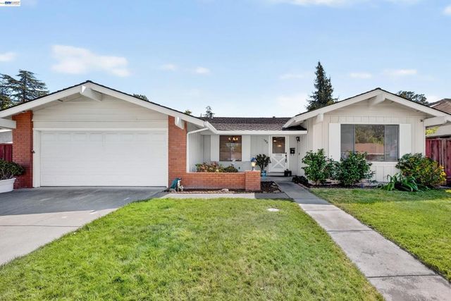 7918 Hillsboro Ct, Pleasanton