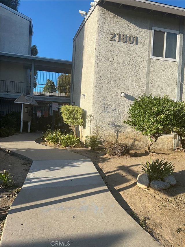 21801 Roscoe, Canoga Park