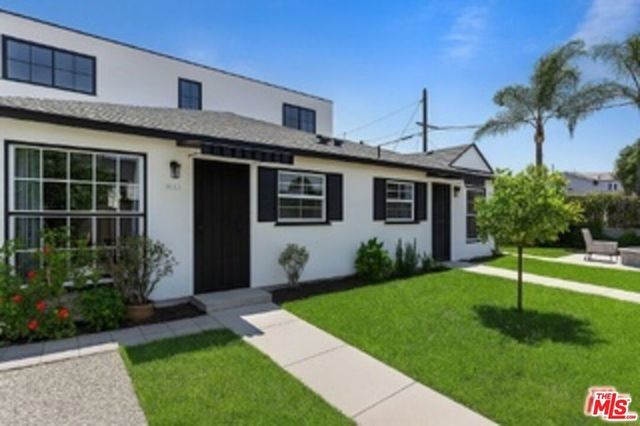 11710 Hartsook Street, Valley Village