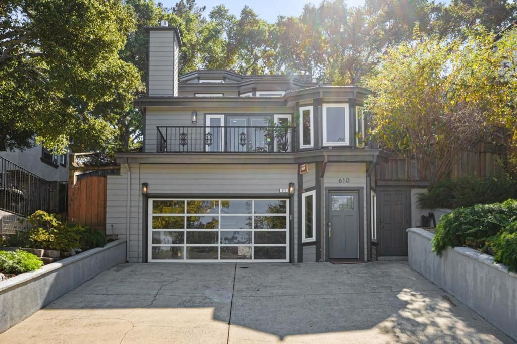 610 Lakeview Way, Redwood City