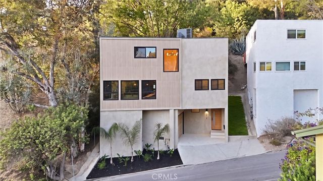3713 Roberta, Los Angeles