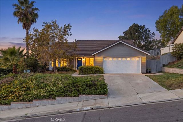 23000 Wren, Grand Terrace