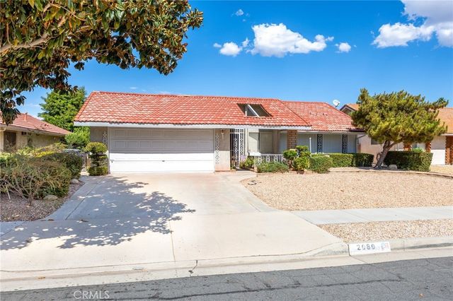 2080 Silver Oak, Hemet
