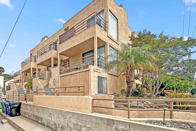 5742 Mildred, San Diego