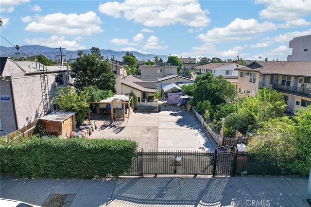 6856 Laurel Canyon Boulevard, North Hollywood
