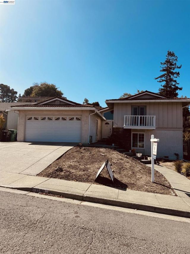1590 Kildware Way, Pinole