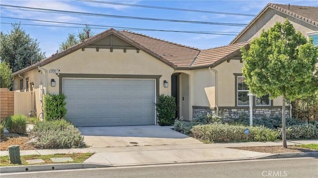 3400 E Foxglove, Ontario