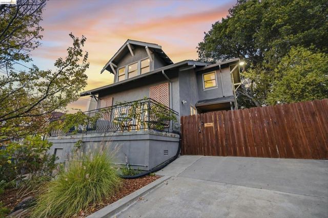 5056 Fairfax Ave, Oakland