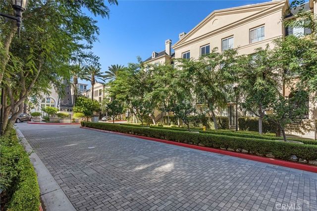3373 Watermarke, Irvine