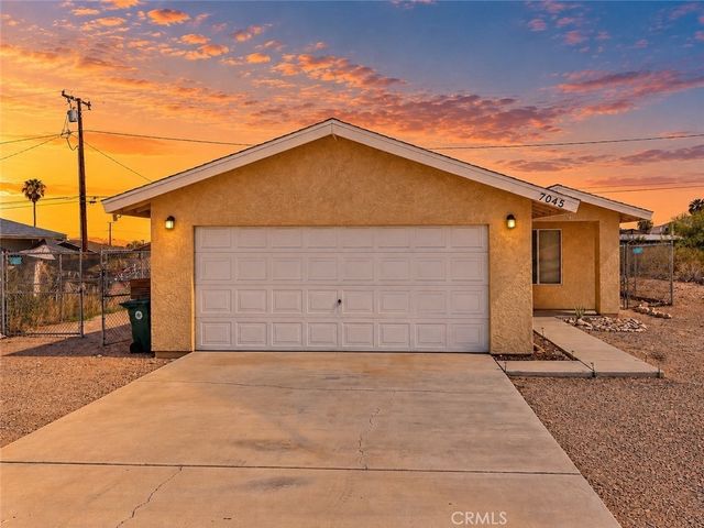 7045 Mission, 29 Palms