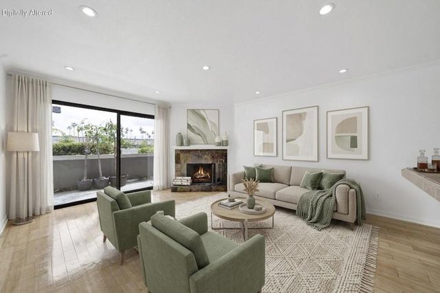 7307 Haskell Avenue # 4, Van Nuys