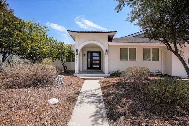 10000 Amestoy Avenue, Northridge