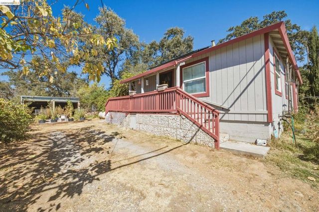 73 Dogtown Rd, Angels Camp