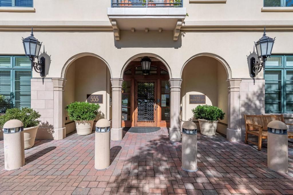 555 Byron Street # 402, Palo Alto