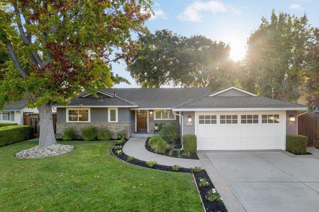 1567 Siesta Drive, Los Altos