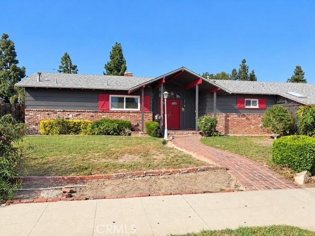 16317 Tuba, North Hills