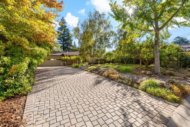 4374 Silva Court, Palo Alto