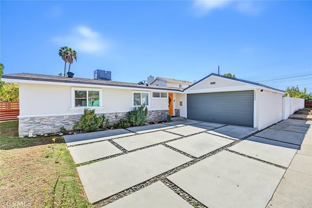 10989 Mascarell Avenue, San Fernando