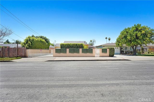 21006 Cohasset, Canoga Park