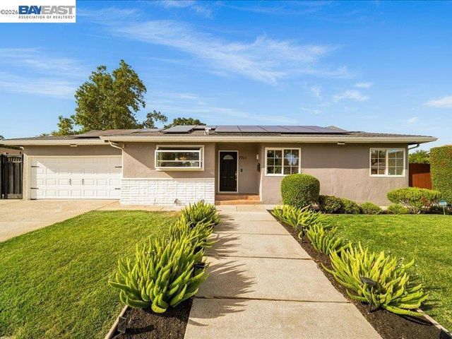 7711 Firebrand Dr, Dublin