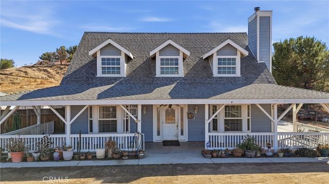 21515 Lou Ann Court, Nuevo