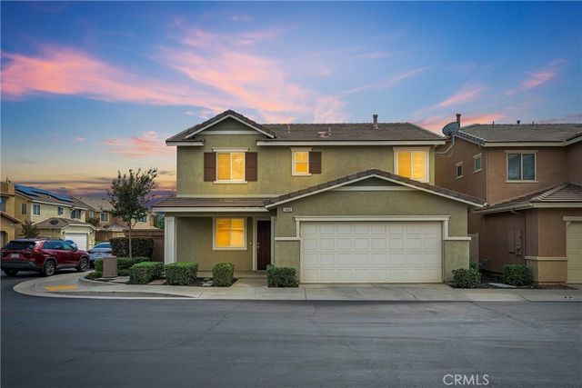 1445 Chinaberry, Beaumont
