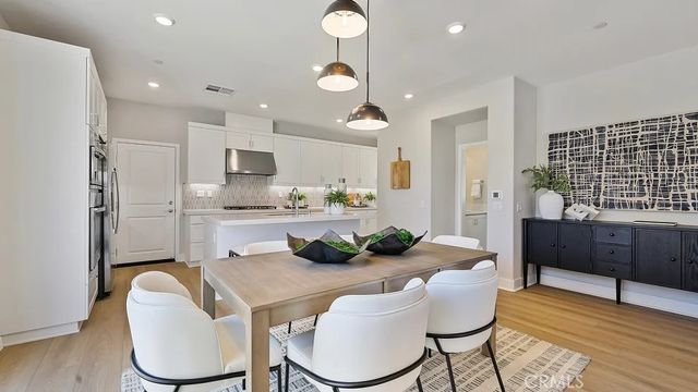 27506 Grand Fir Way, Valencia