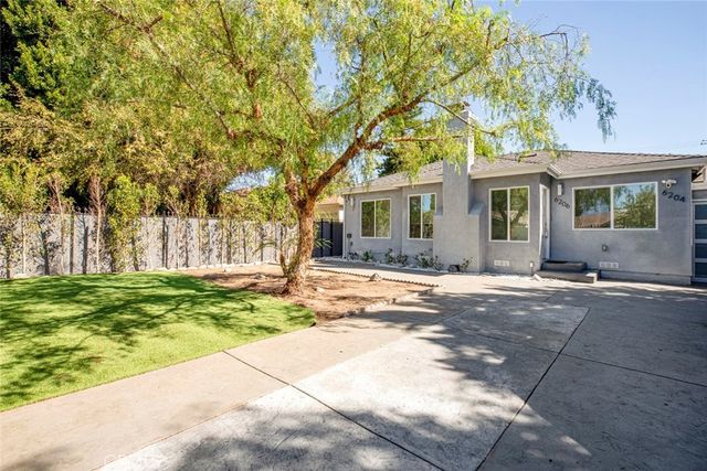 6206 Camellia, North Hollywood