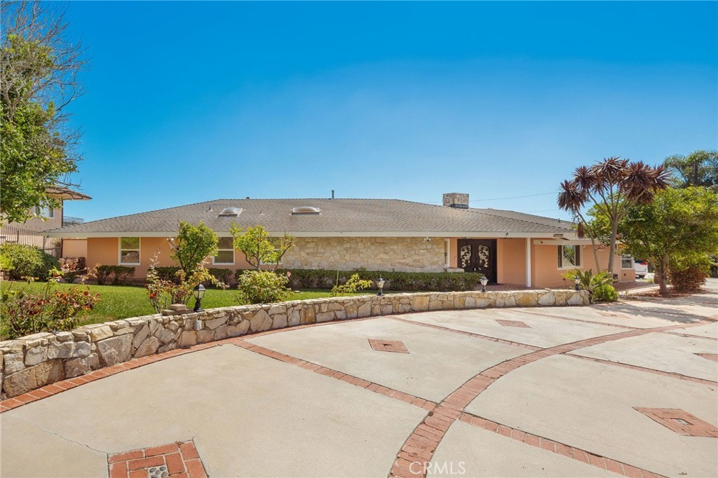 Photo of Listing #SB26214576
