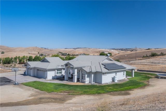 76925 Barker Road, San Miguel