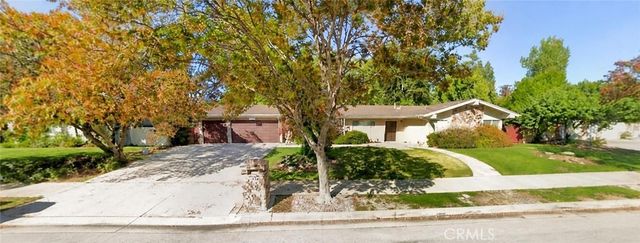 17315 Superior Street, Northridge