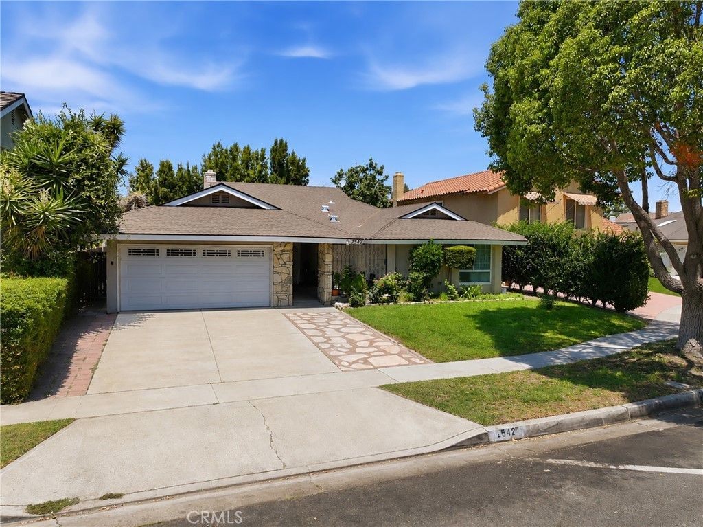 2542 N Pacific, Santa Ana