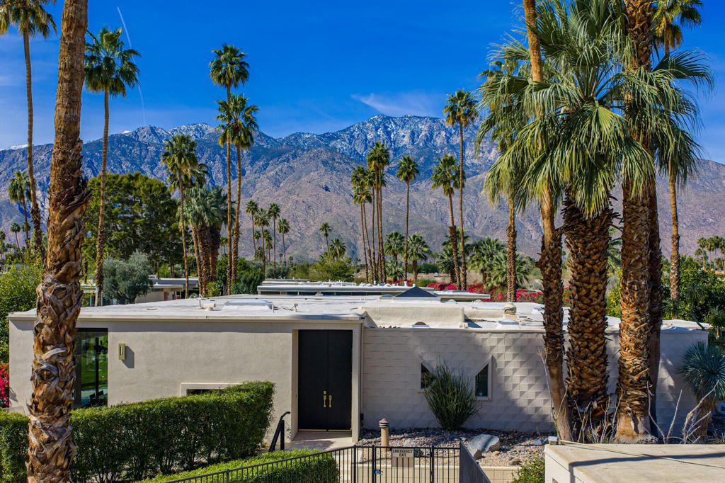 199 Desert Lakes Drive, Palm Springs