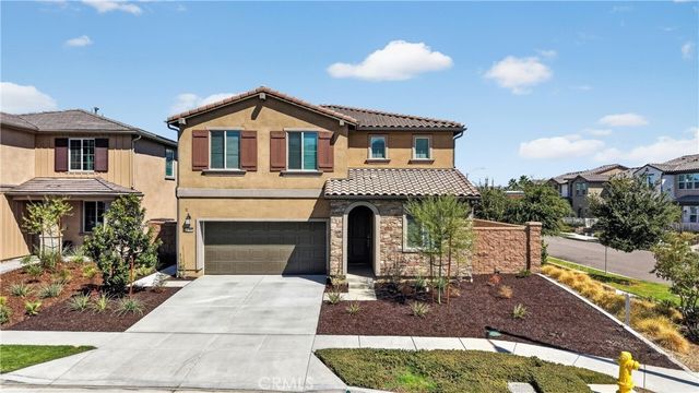 2288 Panama Drive, Corona