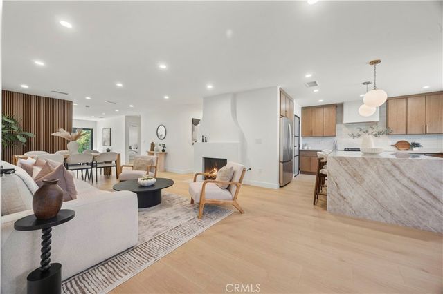 5747 Bevis Avenue, Sherman Oaks