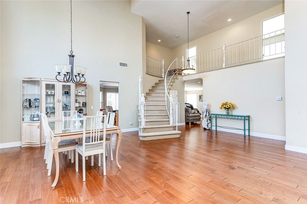 2245 Pickwick, Fullerton